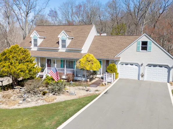 7 Ben Court, Wallingford, CT 06492