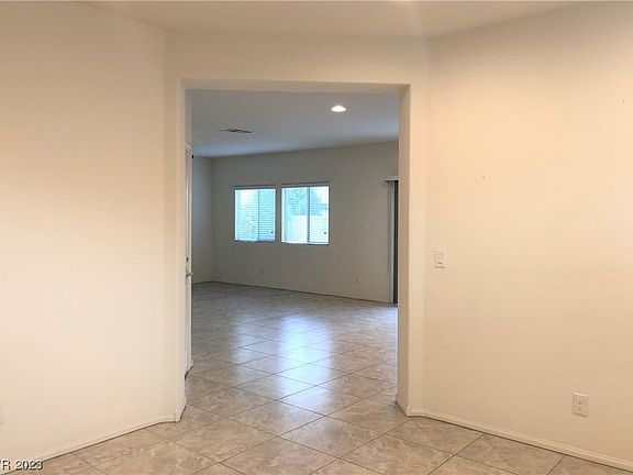 5th image of 8380 Spanish Creek Ct