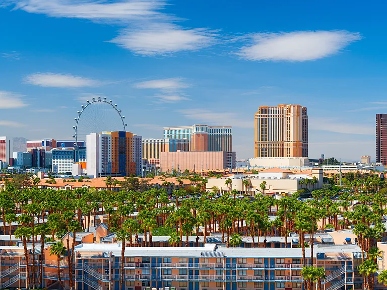 Enjoy easy access to the best of Scottsdale living being just minutes to shopping, dining and entertainment.