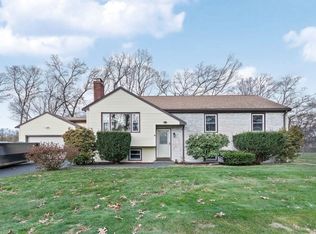 21 Laurel Ln, Bellingham, MA 02019