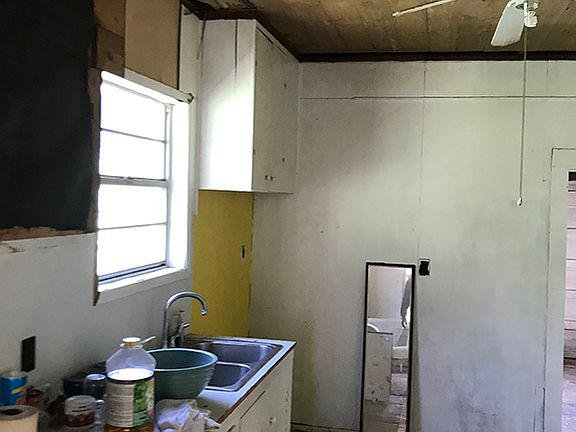 5th image of 3717 Avenue O 1/2