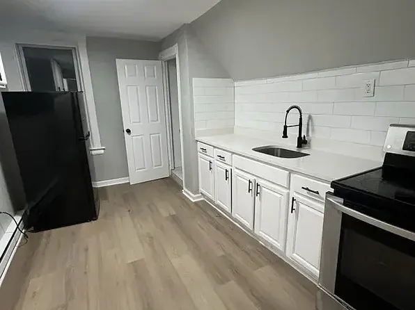 19 N 18th St #5C, East Orange, NJ 07017