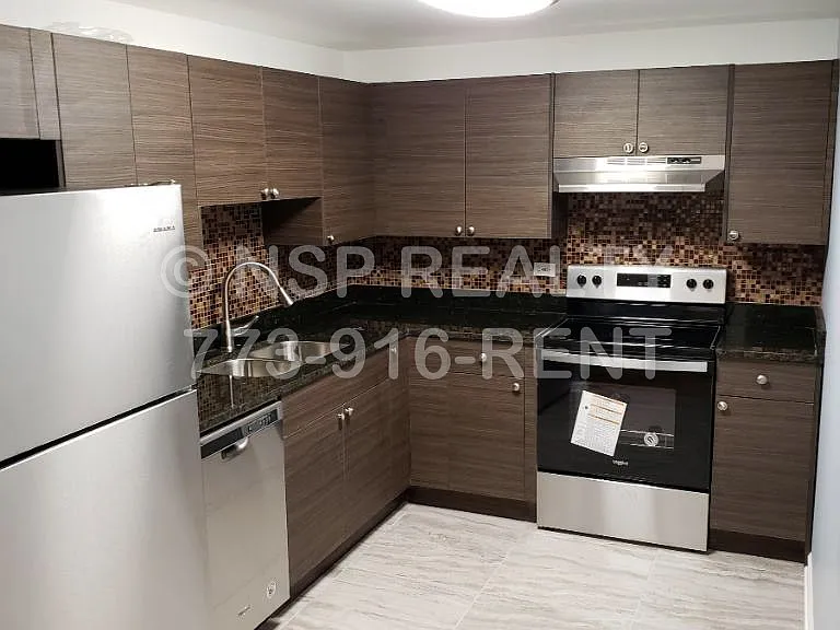 N Quentin Rd — Photo 1