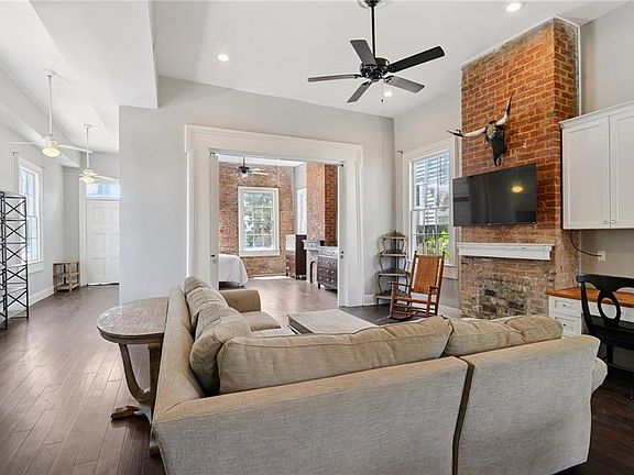 5th image of 1501 Dumaine St