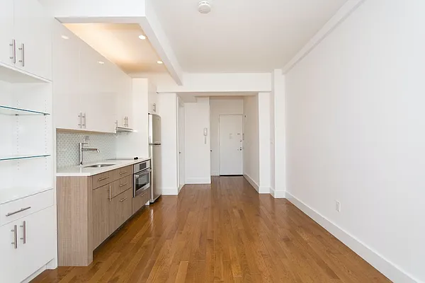 Rented by Bridgeline Property Management, LLC | media 16