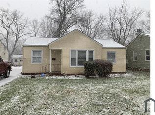 2024 N Green Rd, Cleveland, OH 44121