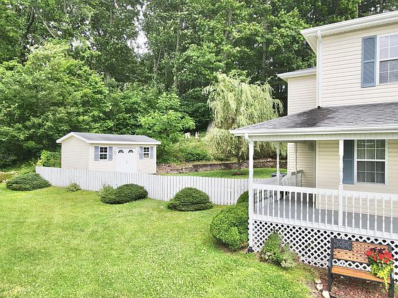 5th image of 310 Cahill Dr