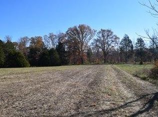4 N Cane Creek Rd, Spencer, TN 38585