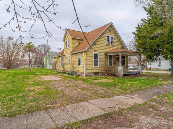 1019 N McLean St, Lincoln, IL 62656