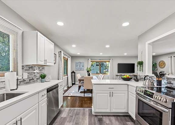 2nd image of 2N361 Diane Ave