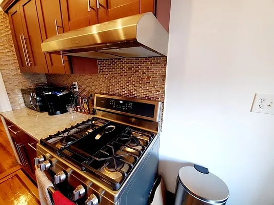 Rented by Brooklyn Property Group LLC | media 28