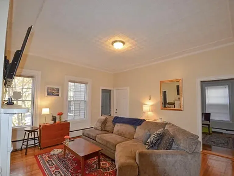 40 Bowen St #A — Photo 6