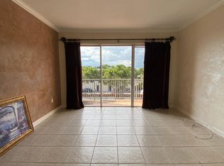 10900 SW 104th Ave, Miami, FL 33176