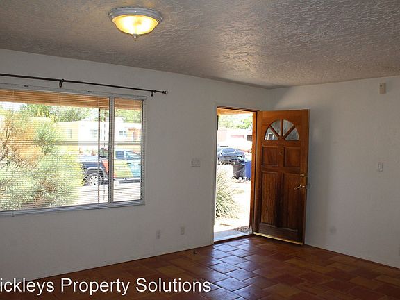 2nd image of 2321 Kimo Dr NE