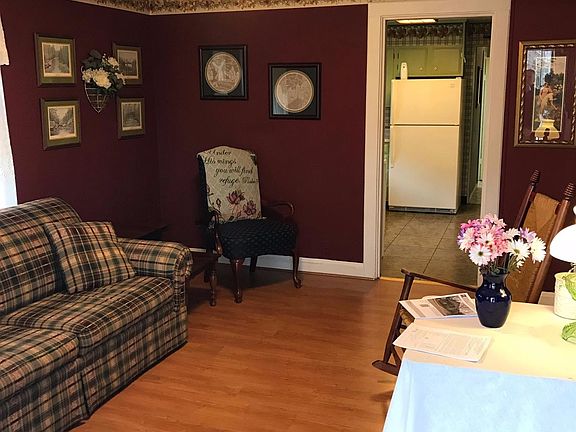 2nd image of 267 Kentucky Ave