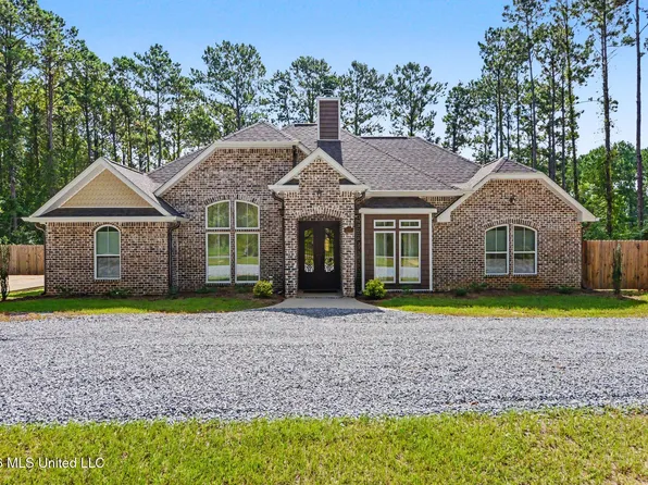 129 Debert Adams Rd, Lucedale, MS 39452