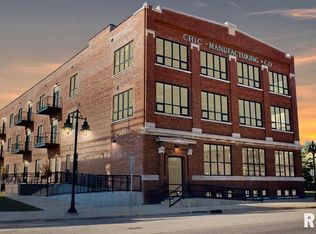 1001 SW Adams St #301, Peoria, IL