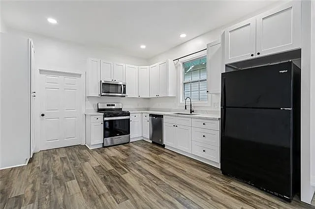429 S Genois St #429 — Photo 7