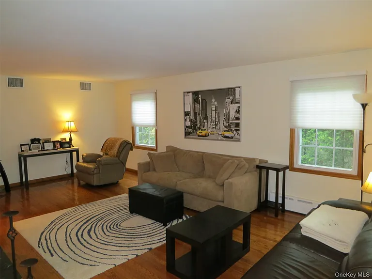 100 Rockywood Rd — Photo 5