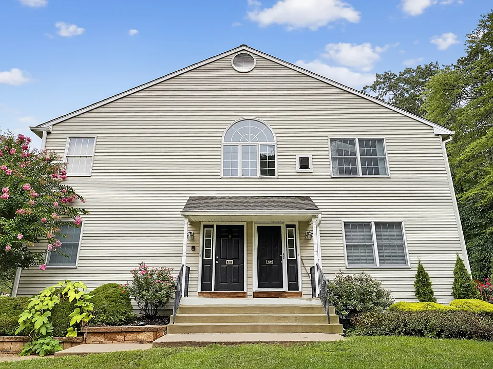 131 Chalkboard Ct