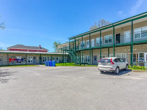 225 Stewart St, Peterborough, ON K9J 3M6