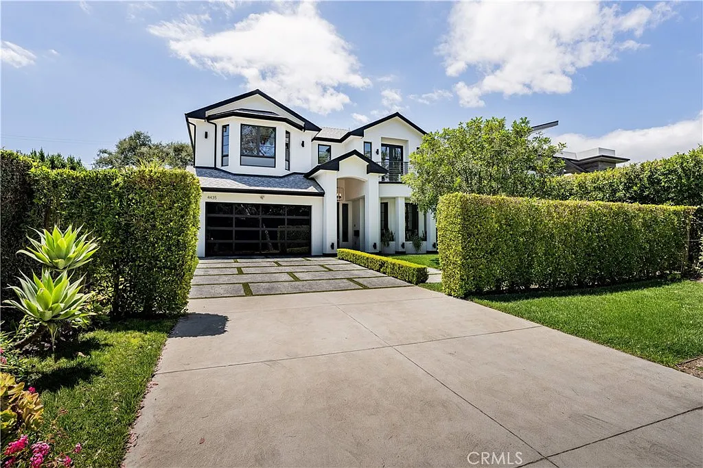 5 bed, 5130 sqft, $19,000 — Photo 1