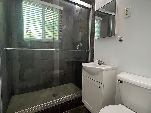 4th image of 7130 Carlyle Ave APT 4A