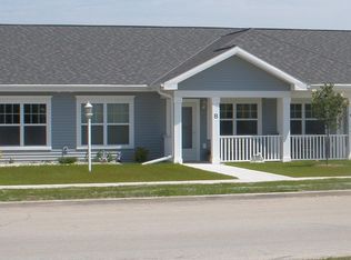 1014 3rd St UNIT E, Kewaunee, WI 54216