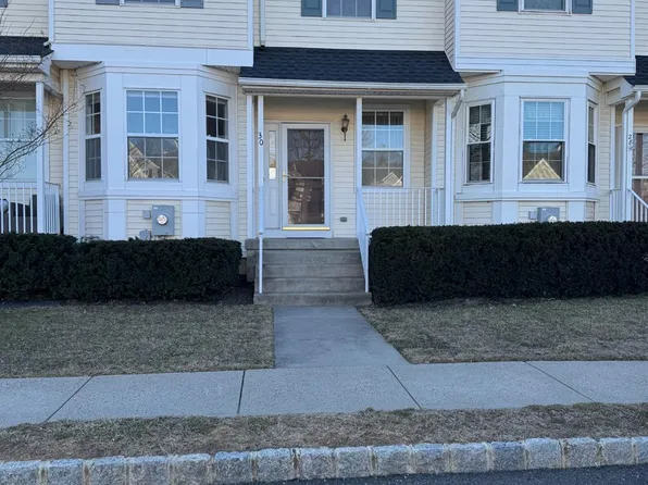 30 Amesbury Ct, Robbinsville, NJ 08691