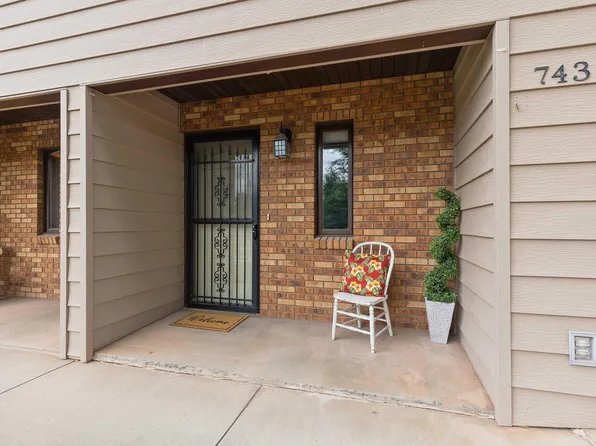 743 Plum Tree Ln, Rapid City, SD 57702