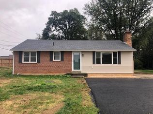 1208 Walnut Bottom Rd, Carlisle, PA 17015