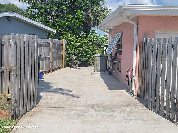 2nd image of 104 Terry St