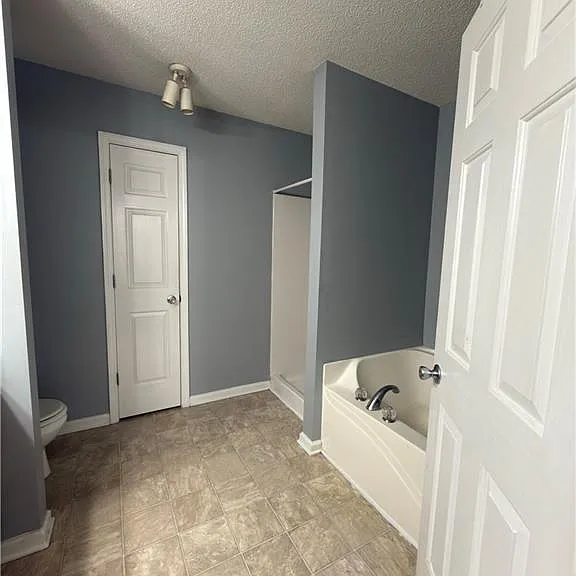 549 Maggie Ln — Photo 13