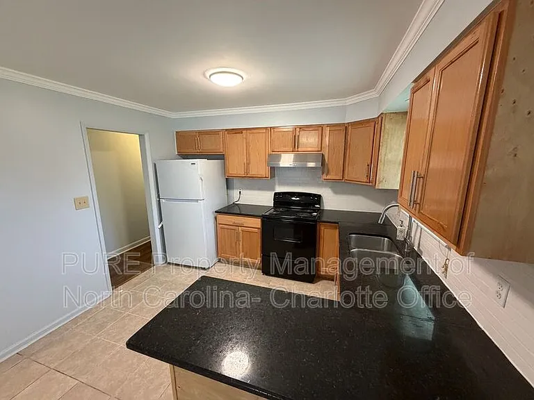 2429 Galloway Rd — Photo 10