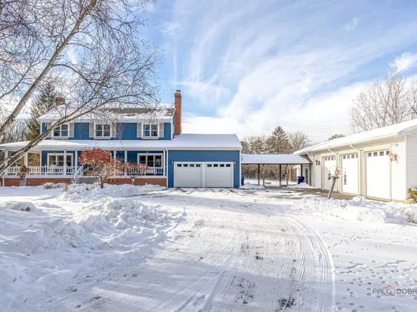 25900 N Saint Marys Rd, Mettawa, IL 60048