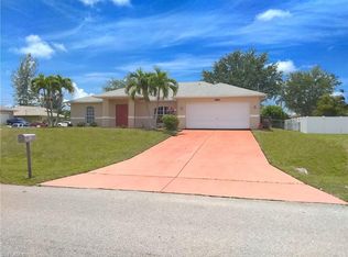2726 SW 3rd Pl, Cape Coral, FL 33914