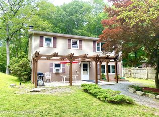 100 Beaver Ct, Dingmans Ferry, PA