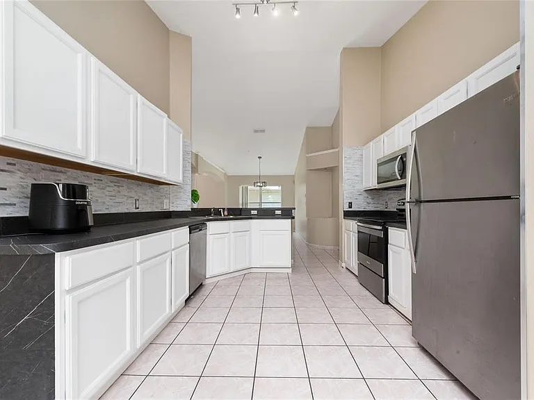12868 Gettysburg Cir — Photo 20
