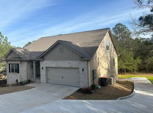 607 Alcovy River Dr, Loganville, GA 30052