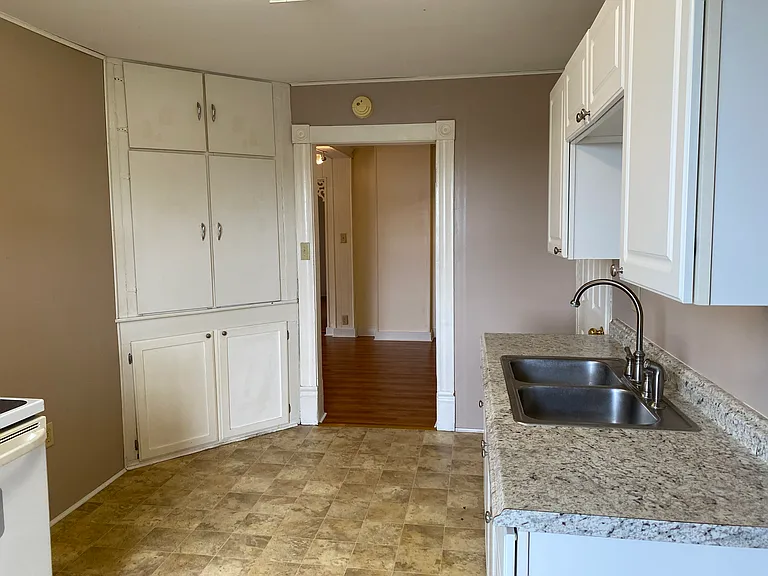 212 Central Ave #BOTTOM — Photo 9