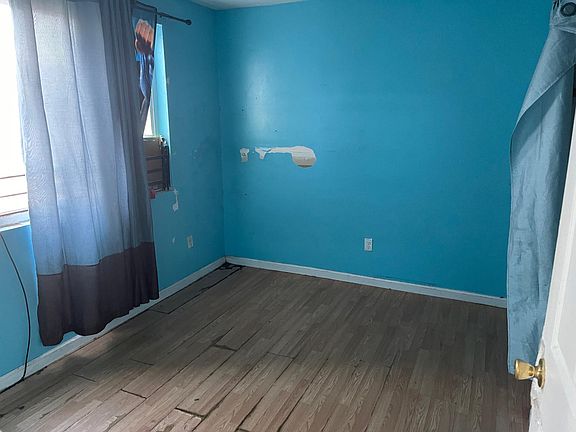 5th image of 71 Thompson St APT 2B