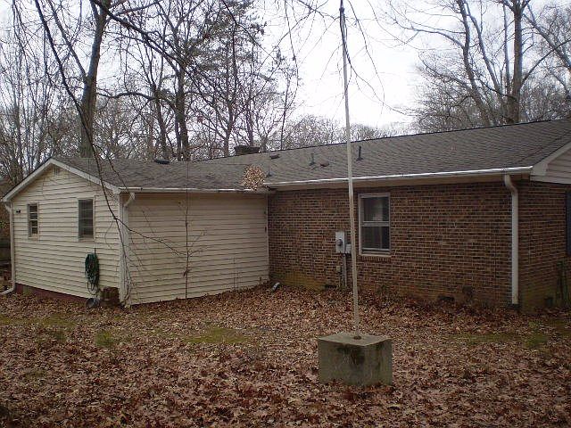 2nd image of 42 Craddock Ct