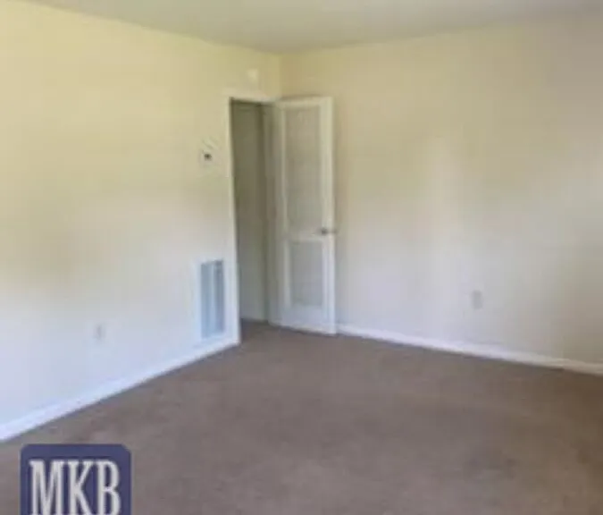 526 Albemarle Ave SE #526 — Photo 5