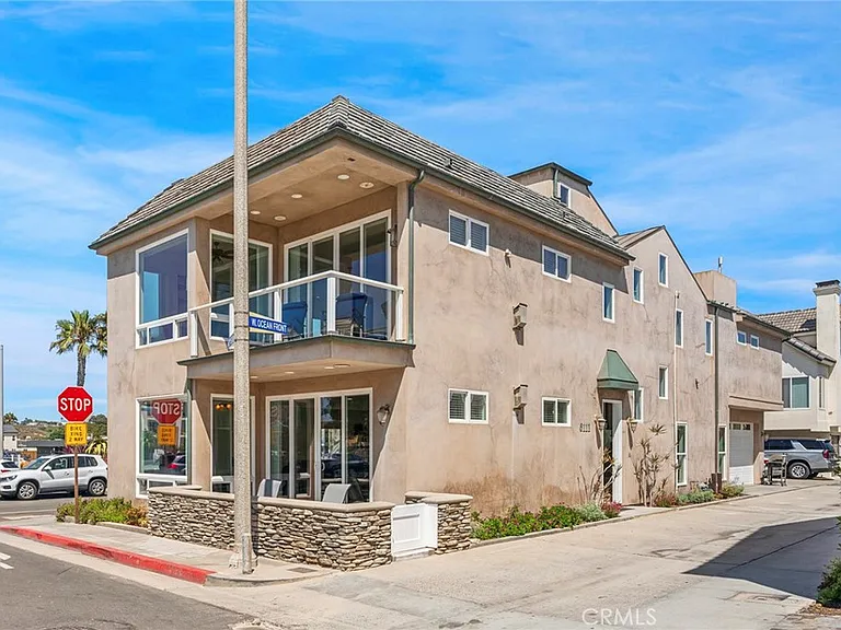 6111 Seashore Dr — Photo 37