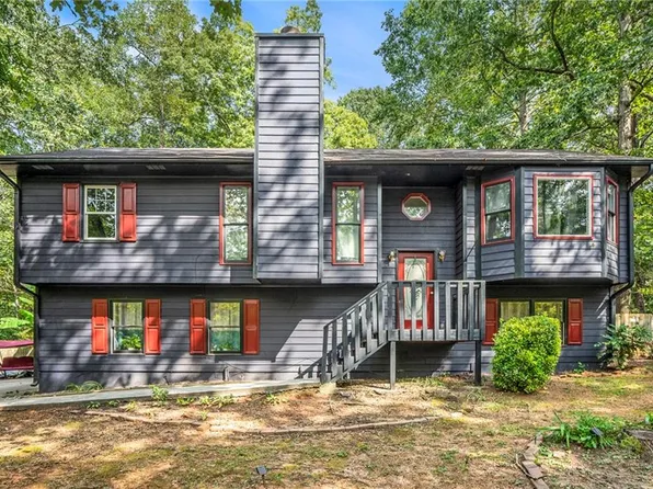 1534 Oakhill Dr, Auburn, GA 30011
