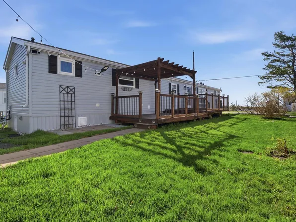 15 Bruce St, Mount Uniacke, NS B0N 1Z0