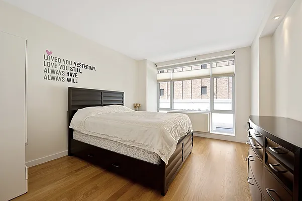Sold by Nest Seekers International | media 9