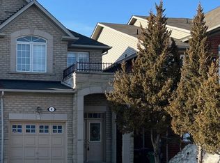 4 Pennyroyal Cres, Brampton, ON L6S 6J8