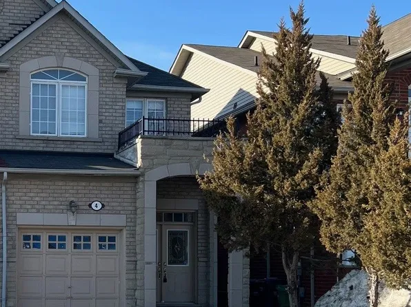 4 Pennyroyal Cres, Brampton, ON L6S 6J8