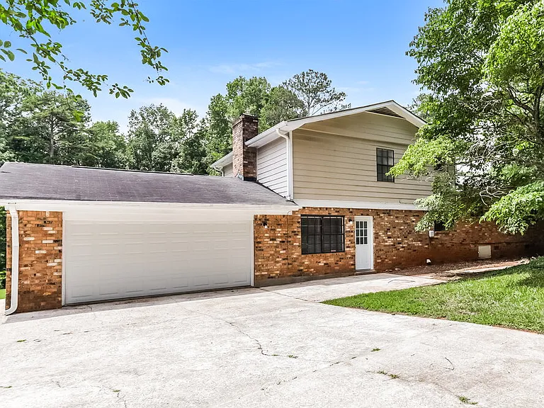 3212 Goldenchain Dr — Photo 18